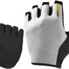 Mavic Essential - Gloves Gloves Short Finger | Bike-Discount -Mavic Mavic Essential Handschuhe C1980514 1 1280x1280