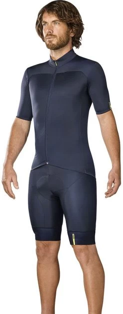 Mavic Essential - Jersey Jersey Short Sleeve | Bike-Discount 12 Mavic Essential - Jersey Jersey Short Sleeve | Bike-Discount -Mavic Mavic Essential Trikot C1095630 black 5 1280x1280